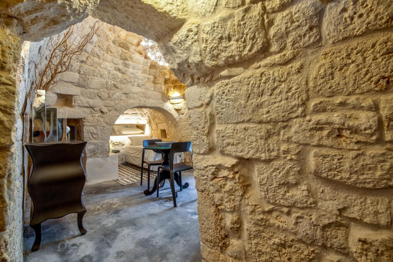 Trulli Moonlight Bed & Breakfast Ostuni Eksteriør bilde