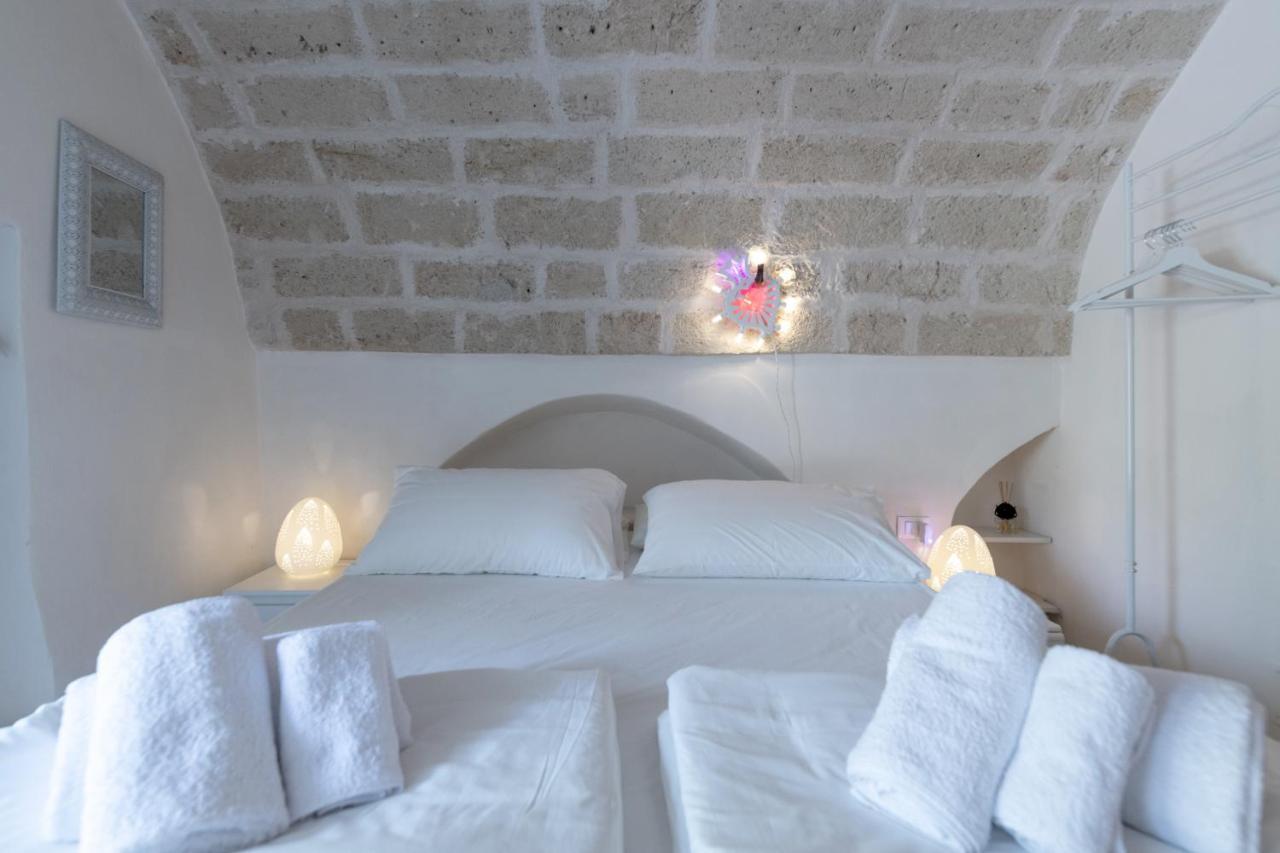 Trulli Moonlight Bed & Breakfast Ostuni Eksteriør bilde
